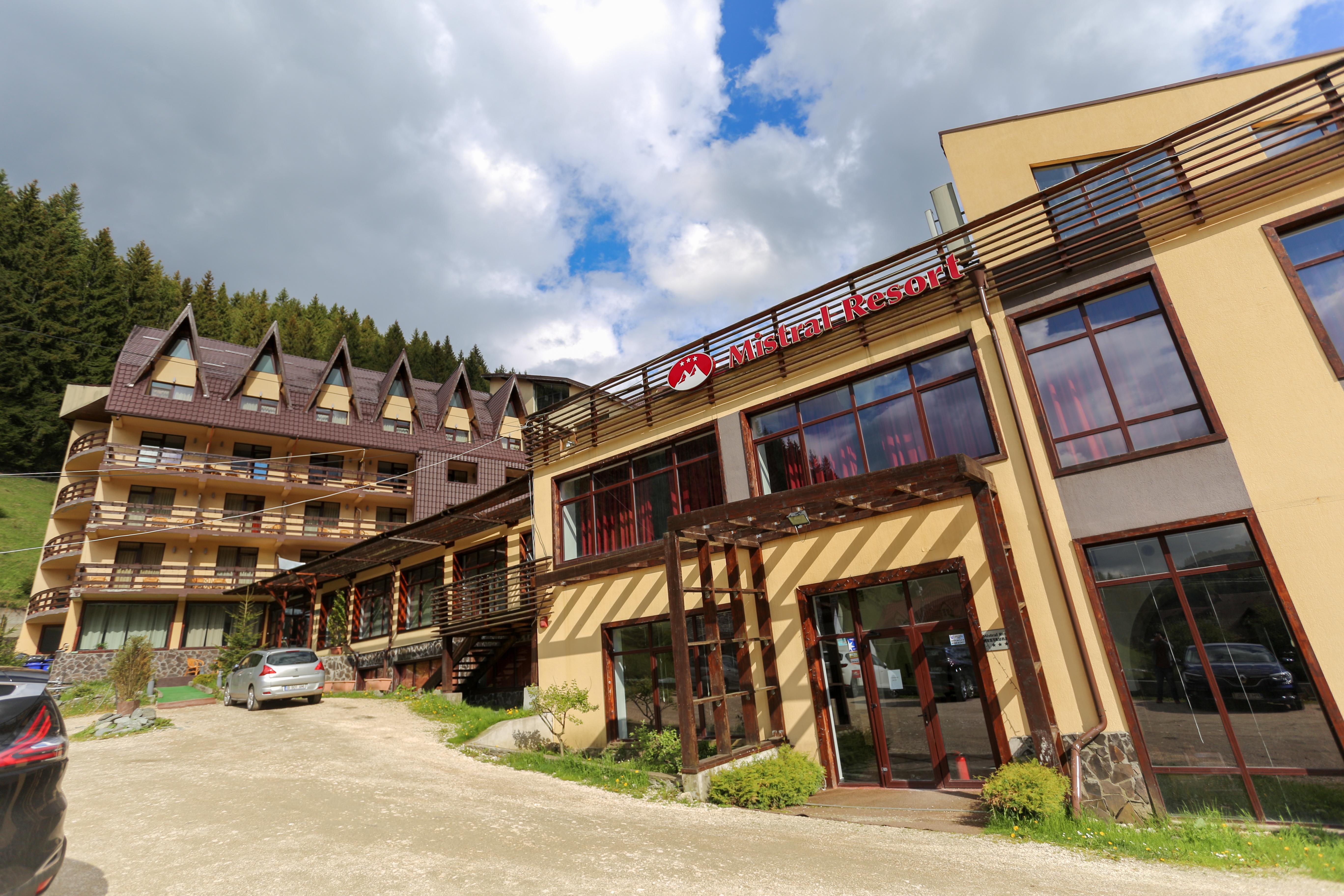 Mistral Resort Моечиу-де-Сус Экстерьер фото